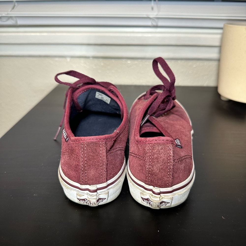Vans - Picture 3 of 5